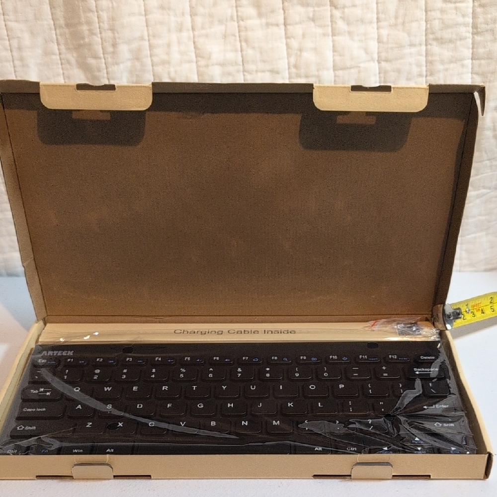 Black USB Wireless Keyboard